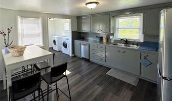 13 Ocean View Dr, Narragansett, RI 02882