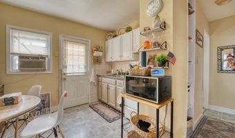 233 Avenue B, Bayonne, NJ 07002