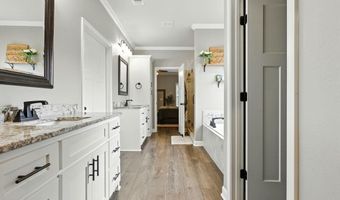 4046 Hampton Dr, Benton, AR 72019