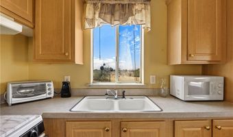 6705 E Red Barrel Dr, Yucca, AZ 86438
