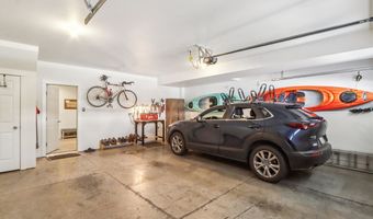 1180 Ivy Ln, North Liberty, IA 52317