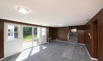 2870 WOODLAND Rd, Abington, PA 19001