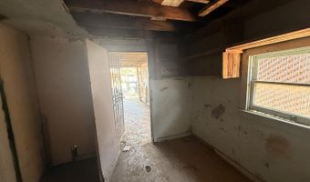 14055 Walnut, Armona, CA 93202