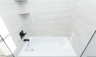 17 Warren Street 2, Bergenfield, NJ 07621