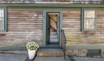 27 William St, Newport, RI 02840