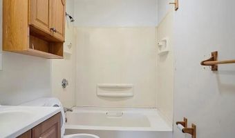 68 Division St, Lincoln, RI 02838