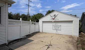 336 E PERSHING St, Appleton, WI 54911