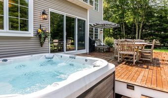 264 Fieldstone Ln, North Kingstown, RI 02874