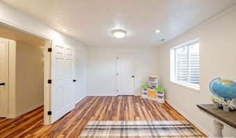 3889 Taylorview Ln, Ammon, ID 83406