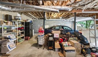 3609 Hermitage Dr, Berkeley Lake, GA 30096