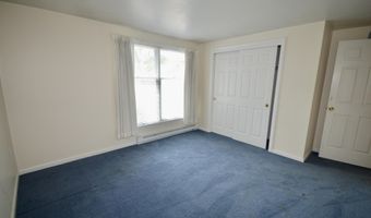 37 Cortland Cir, Bangor, ME 04401