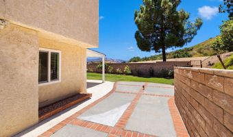 27540 Freetown Ln, Agoura Hills, CA 91301