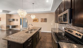 5610 Arbor Chase Dr, Ann Arbor, MI 48103