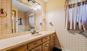 109 Meadors Dr, Alma, AR 72921