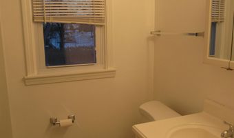 34 B Commodore St, Albany, NY 12205