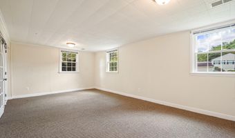 8524 DOTER Dr, Alexandria, VA 22308
