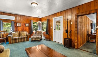55450 MCKENZIE RIVER Dr, Blue River, OR 97413