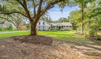 9 Bajala Dr E, Beaufort, SC 29907