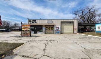441 Military Ave, Baxter Springs, KS 66713