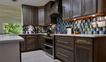 18220 ELMWOOD Dr, Alva, FL 33920