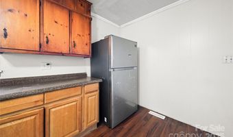 208 Ellis St, Albemarle, NC 28001