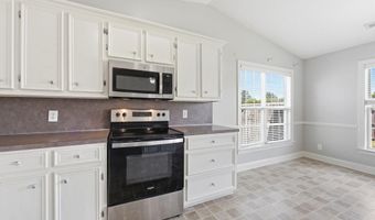 3675 Highland Dr, Ayden, NC 28513