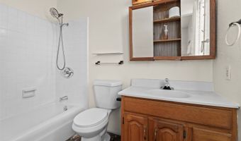 1324 Kuuna St, Kailua, HI 96734
