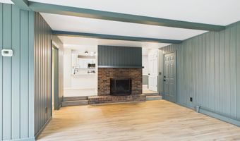 1316 MONTCLAIRE Ct, Appleton, WI 54915