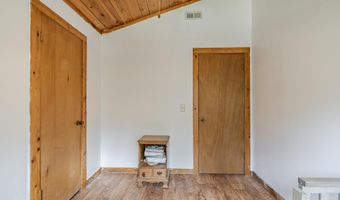 180 Lynn Ln, Big Sandy, TN 38221