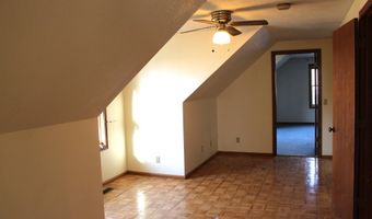 880 W Mashie Ct, Angola, IN 46703