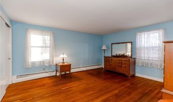 23 Roselawn Ave, North Smithfield, RI 02824