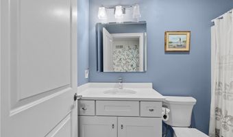 50 Kettle Point Ave 50, East Providence, RI 02914