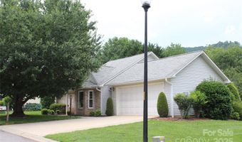 4 Gatehouse Ct, Asheville, NC 28803