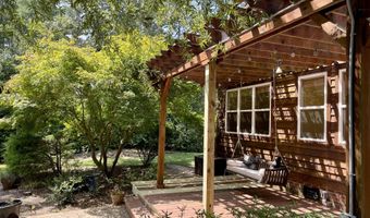 245 Lakeside Dr, Aberdeen, NC 28315