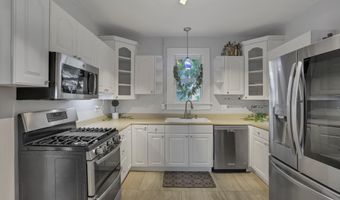 61 Church St, Ashville, OH 43103