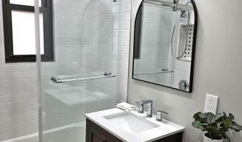 1010 25TH St NW #208, Washington, DC 20037