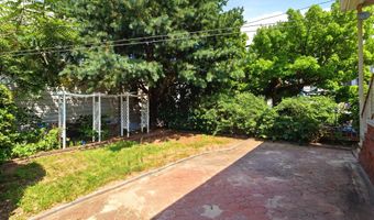 27 MECHANIC St, Bayonne, NJ 07002