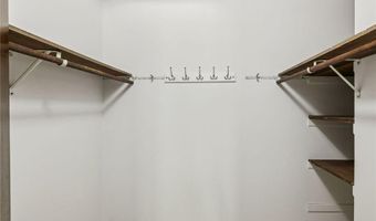 13910 Herald Ct, Apple Valley, MN 55124