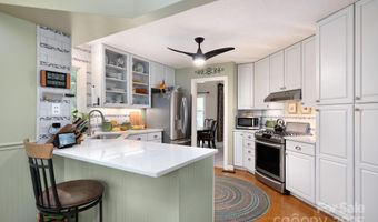 37 New Cross N, Asheville, NC 28805