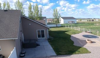 2513 S Bay Pl, American Falls, ID 83211