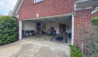 120 Oakleigh, Batesville, MS 38606