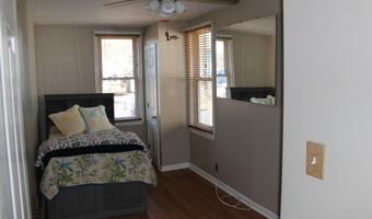250 Forest Ave, Middletown, NJ 07748