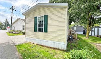 7055 Quarry Rd 54, Amherst, OH 44001