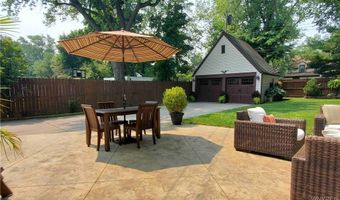 165 Lamarck Dr, Amherst, NY 14226
