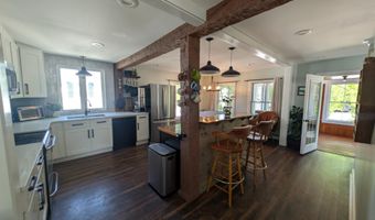 8 Main St, Bennington, NH 03442