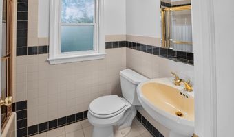 5915 RYLAND Dr, Bethesda, MD 20817