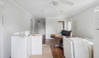 40 Park Ave, Danbury, CT 06810