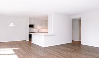 7 HAMILL Rd 7C, Baltimore, MD 21210