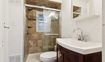 405 10th Ave, Belmar, NJ 07719