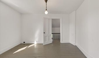 18 Cobb Rd, Belfast, ME 04915